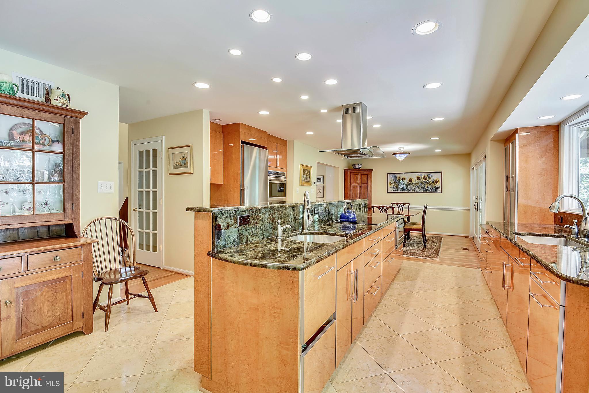 11692 Bennington Woods Road Reston, VA 20194 - Photo 3 of 29 a large kitchen with lots of counter top space