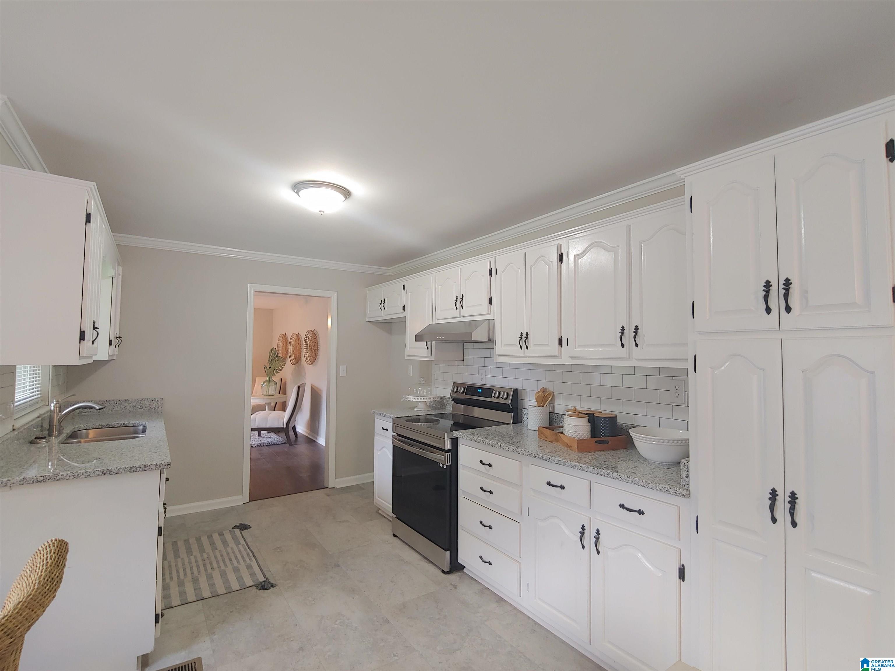 2033 30th Avenue Bessemer, AL 35023 - Photo 6 of 27