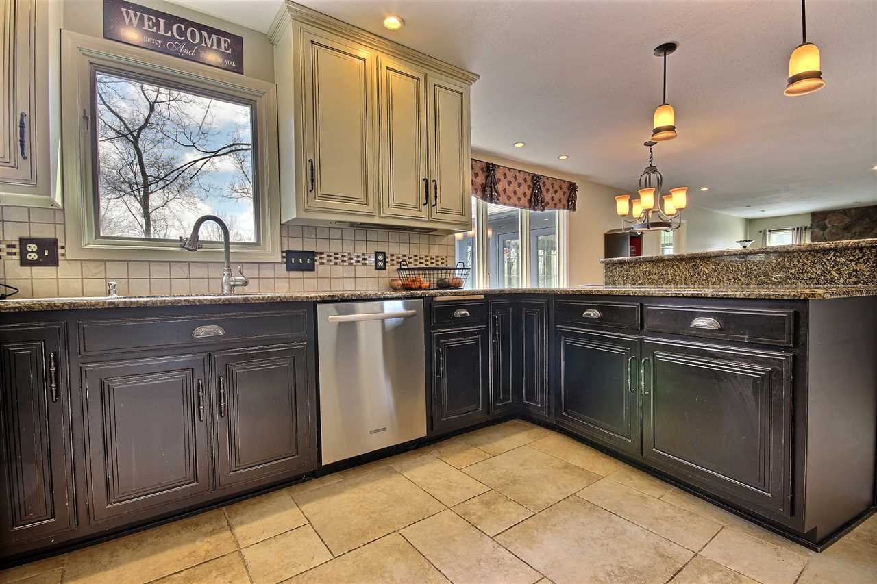 5523 Sherington Road Fort Wayne, IN 46814 - Photo 4 of 31