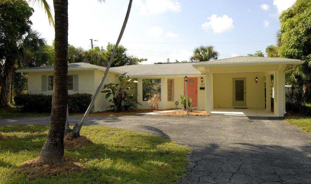222 Southwest 11th Place Boca Raton, FL 33432 - Photo 2 of 23 Front_2 (1)