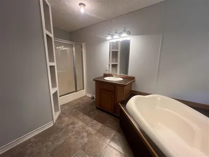 $160,000 | 103 South Sherman Avenue, Iowa, LA 70647