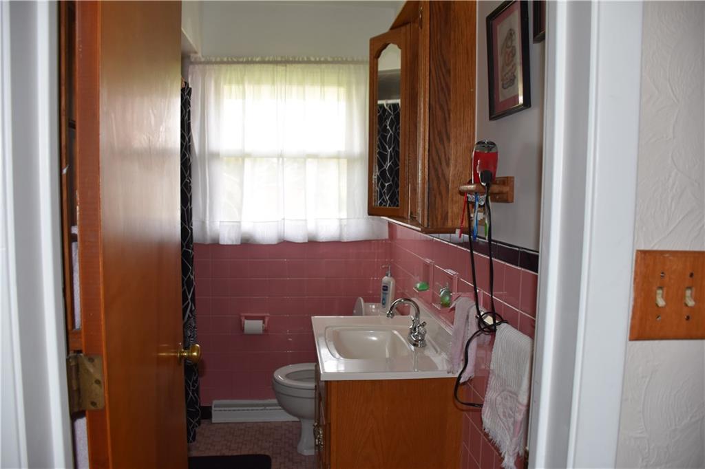 224 Courtland Road Indiana, PA 15701 - Photo 10 of 20