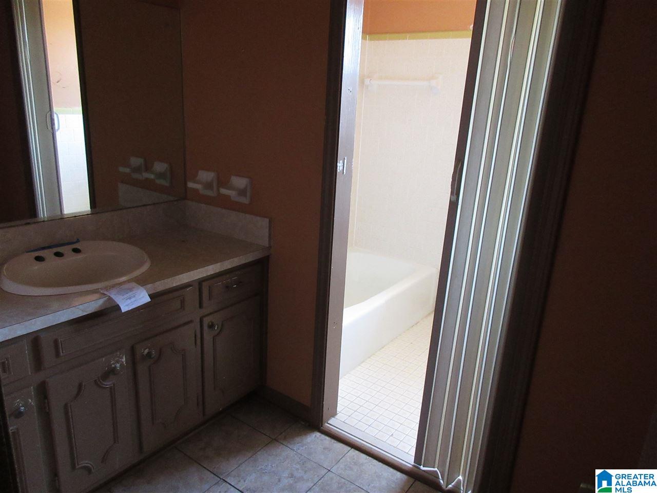 931 4th Way Pleasant Grove, AL 35127 - Photo 6 of 8