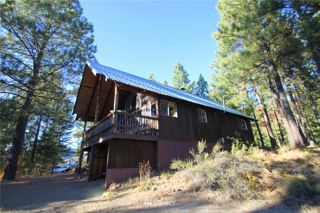 950 Harkness Road Cle Elum, WA 98922 - Photo 2 of 13 Gallery Image 2