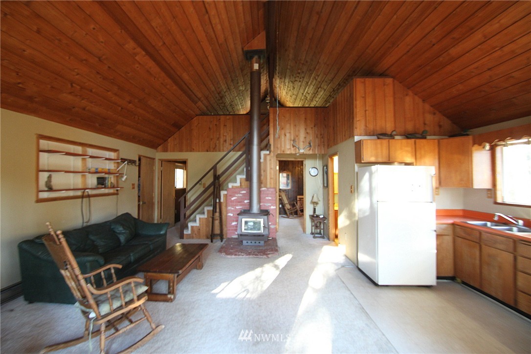 950 Harkness Road Cle Elum, WA 98922 - Photo 4 of 13 Gallery Image 4