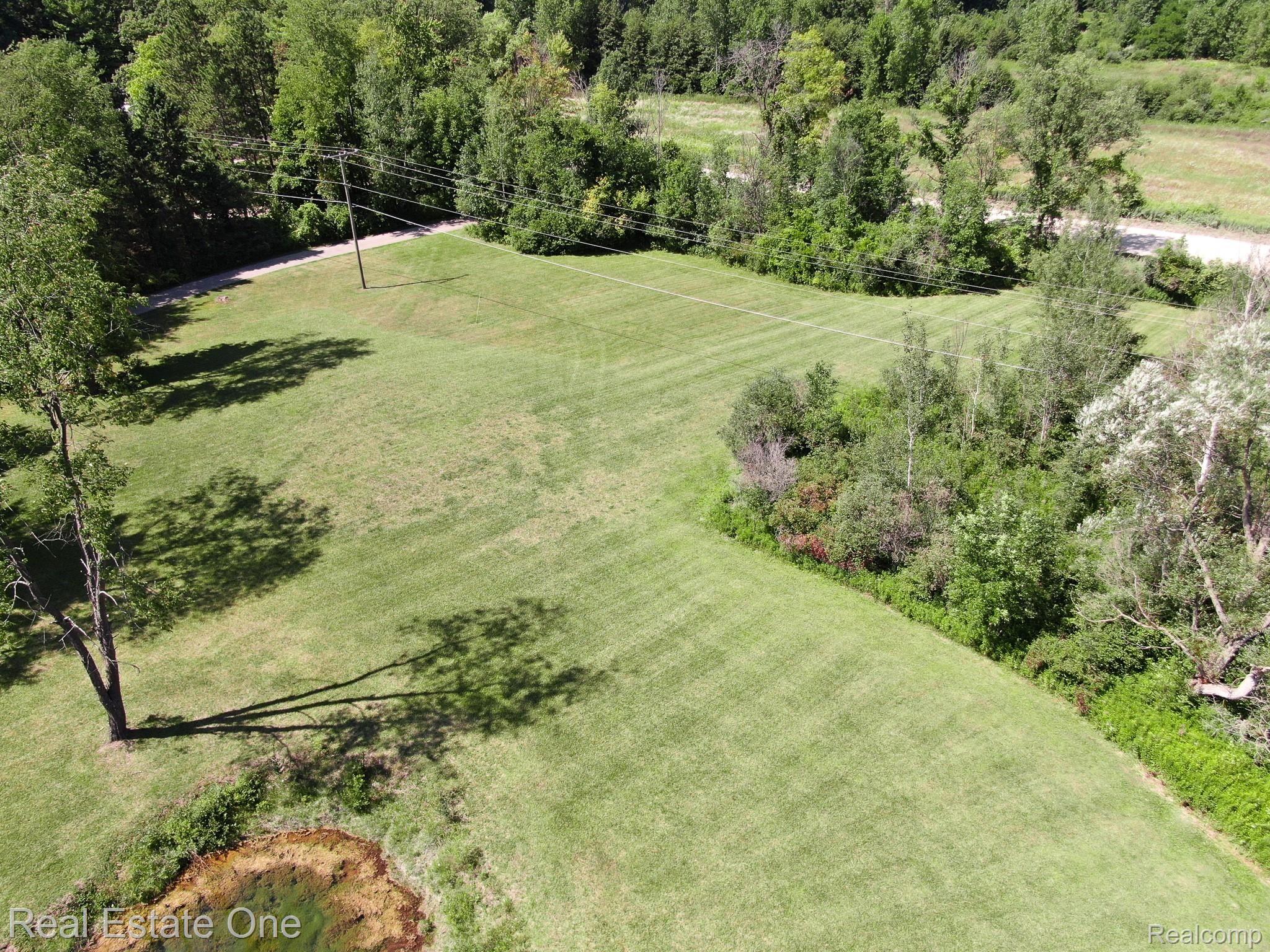 11414 Dunham Road Hartland, MI 48353 - Photo 43 of 49 DJI_0865-2.jpg