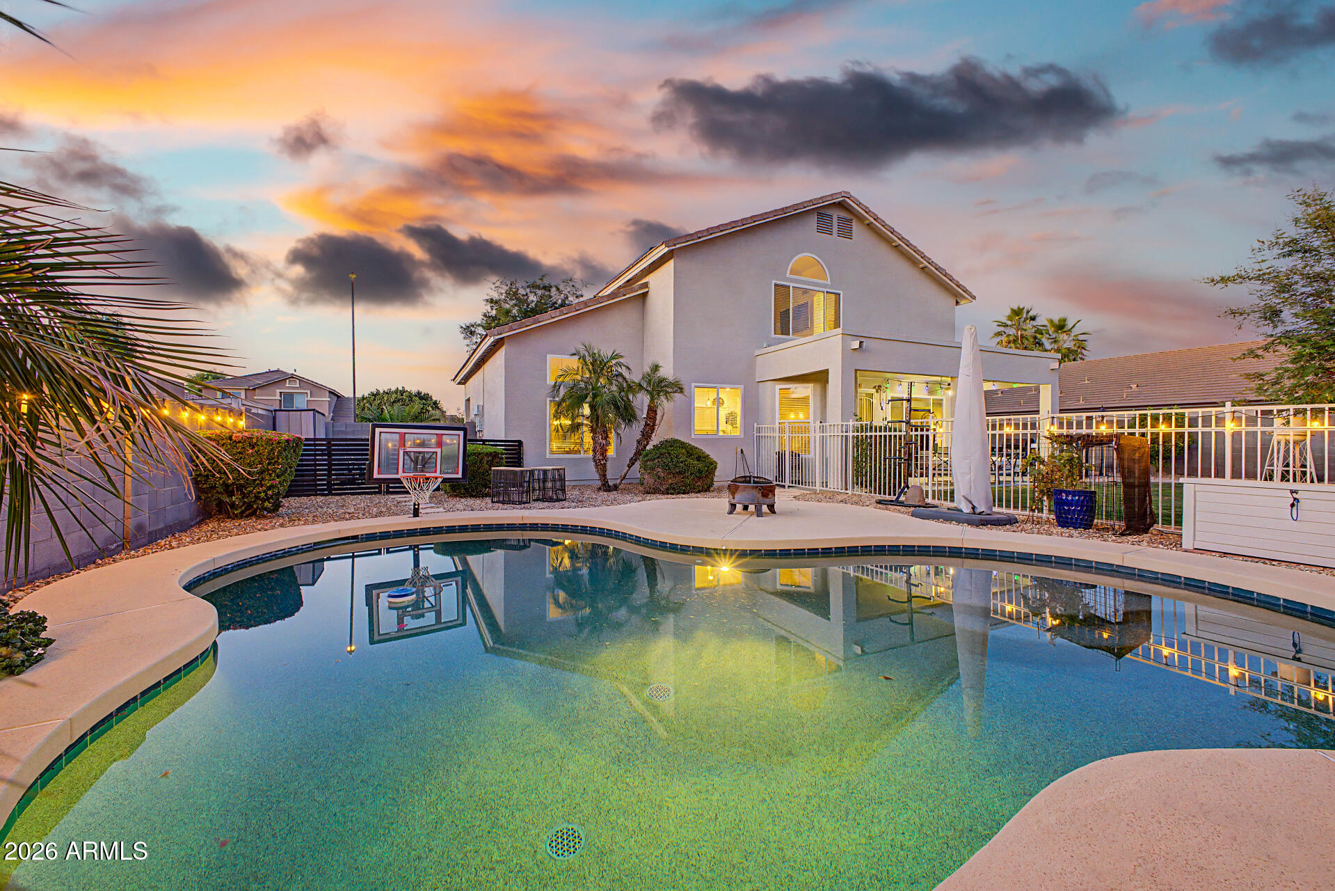 1393 East Tulsa Street Gilbert, AZ 85295 - Photo 27 of 35 Sparkling Pool & House