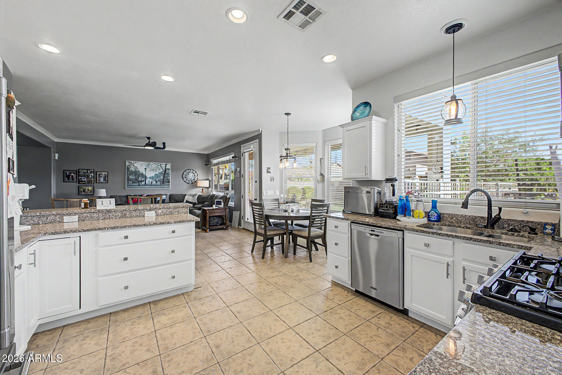 1393 East Tulsa Street Gilbert, AZ 85295 - Photo 8 of 35 Kitchen