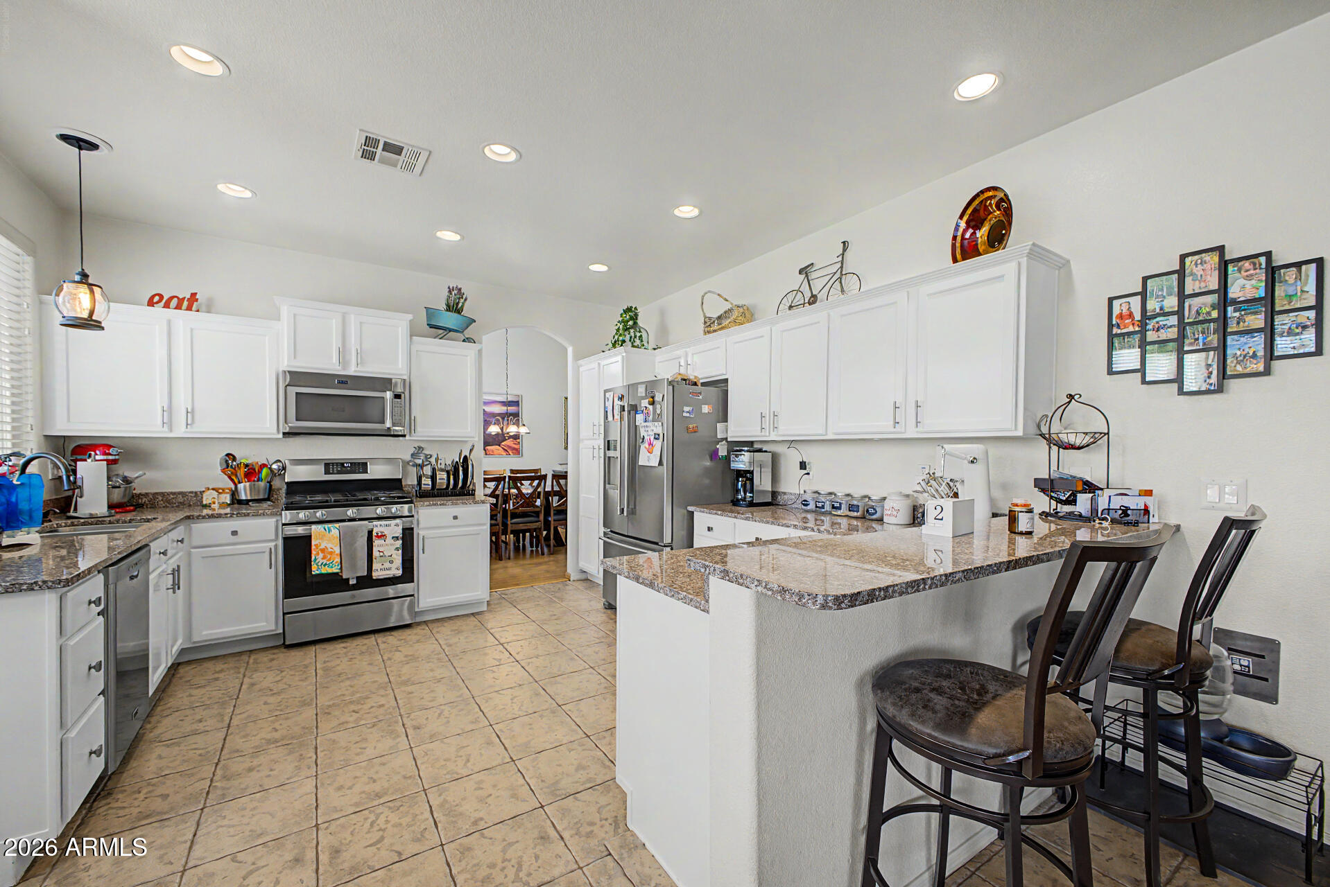 1393 East Tulsa Street Gilbert, AZ 85295 - Photo 9 of 35 Kitchen with Breakfast Bar