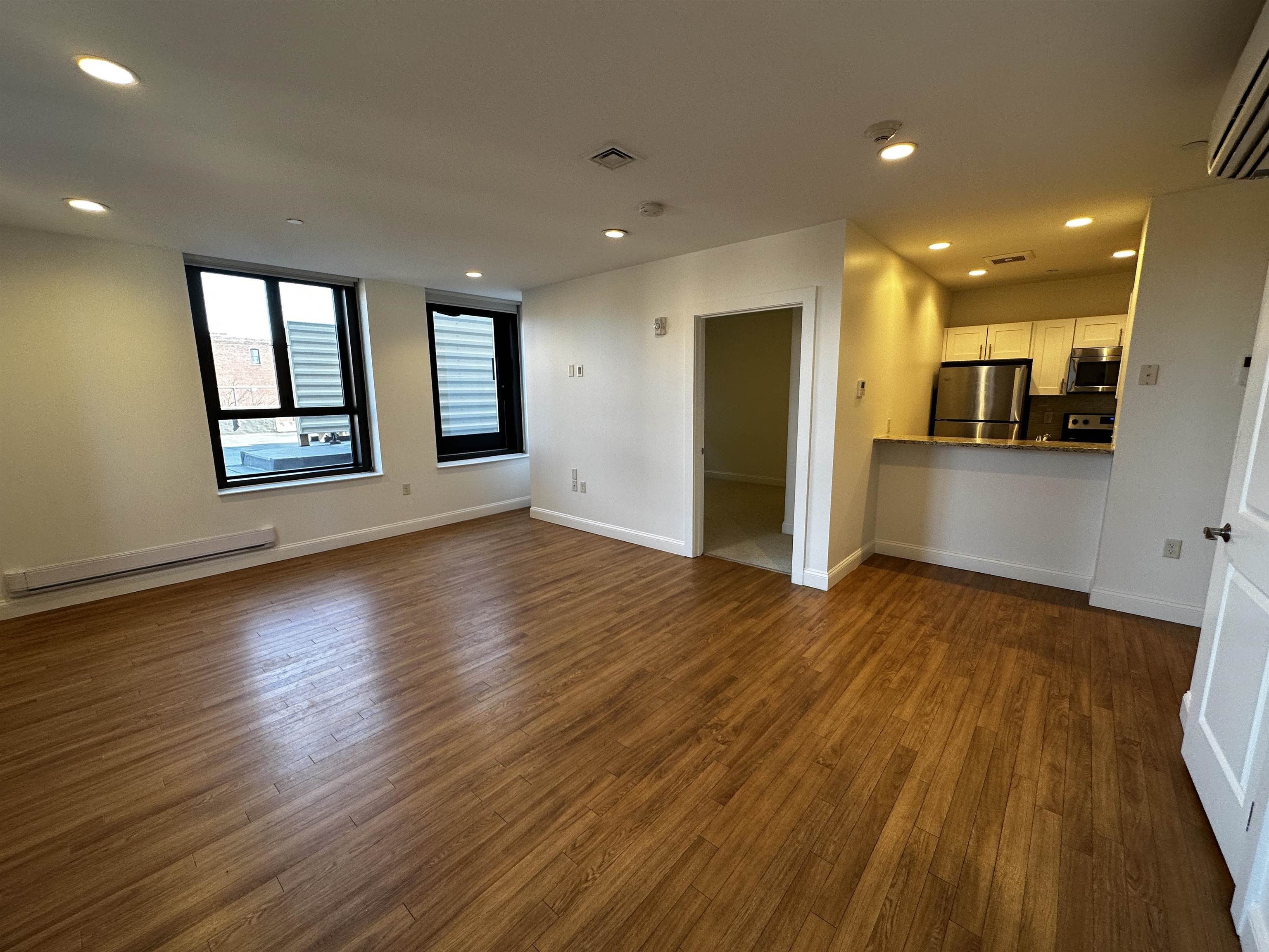 875 Elm Street, Unit 406 Manchester, NH 03101 - Photo 18 of 40