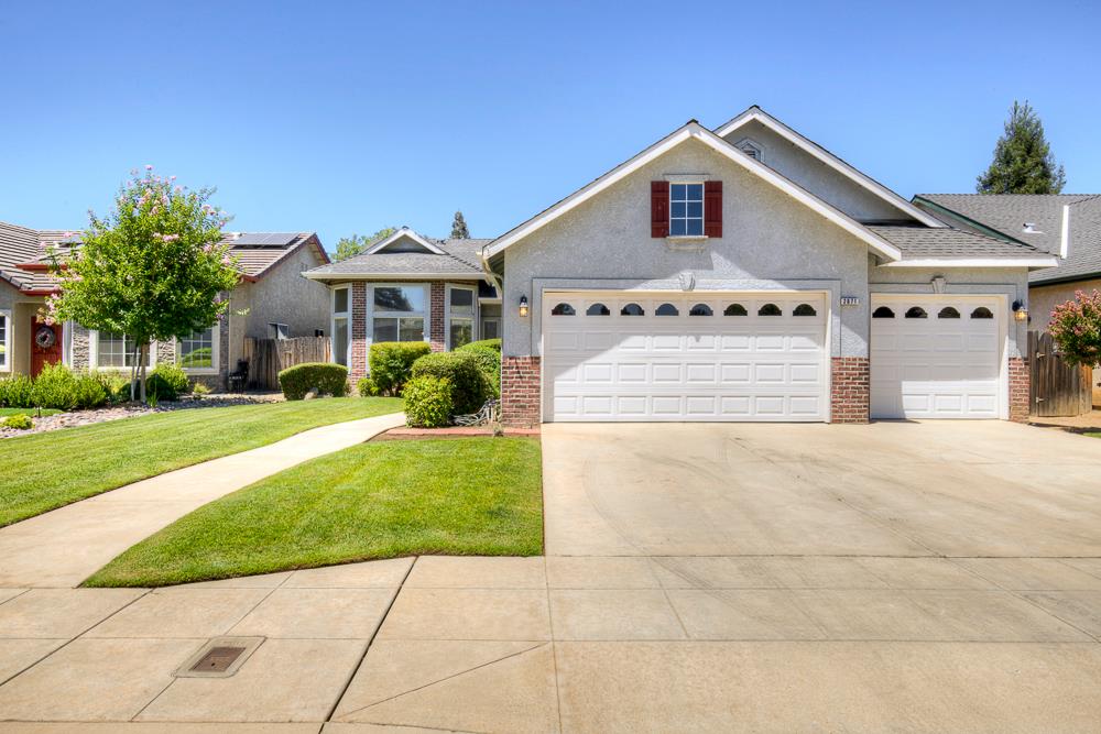 2671 Rall Avenue Clovis, CA 93611 - Photo 1 of 49