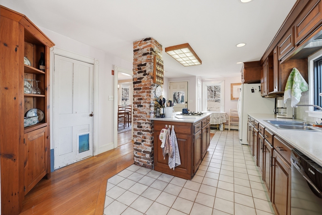 13 Old Littleton Road Harvard, MA 01451 - Photo 10 of 30