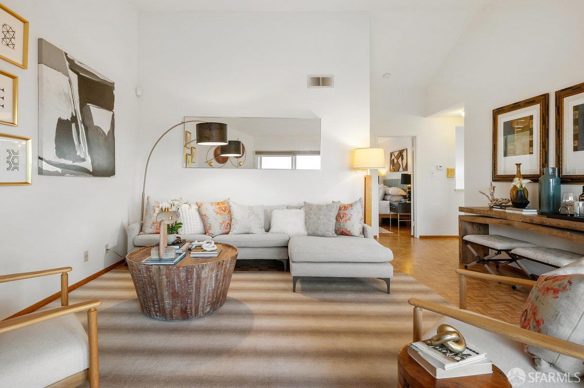 200 Bayview Circle San Francisco, CA 94124 - Photo 13 of 50 a living room with furniture