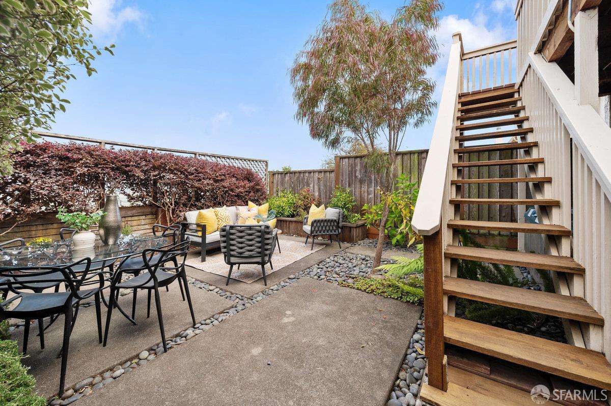 200 Bayview Circle San Francisco, CA 94124 - Photo 40 of 50 a view of a patio
