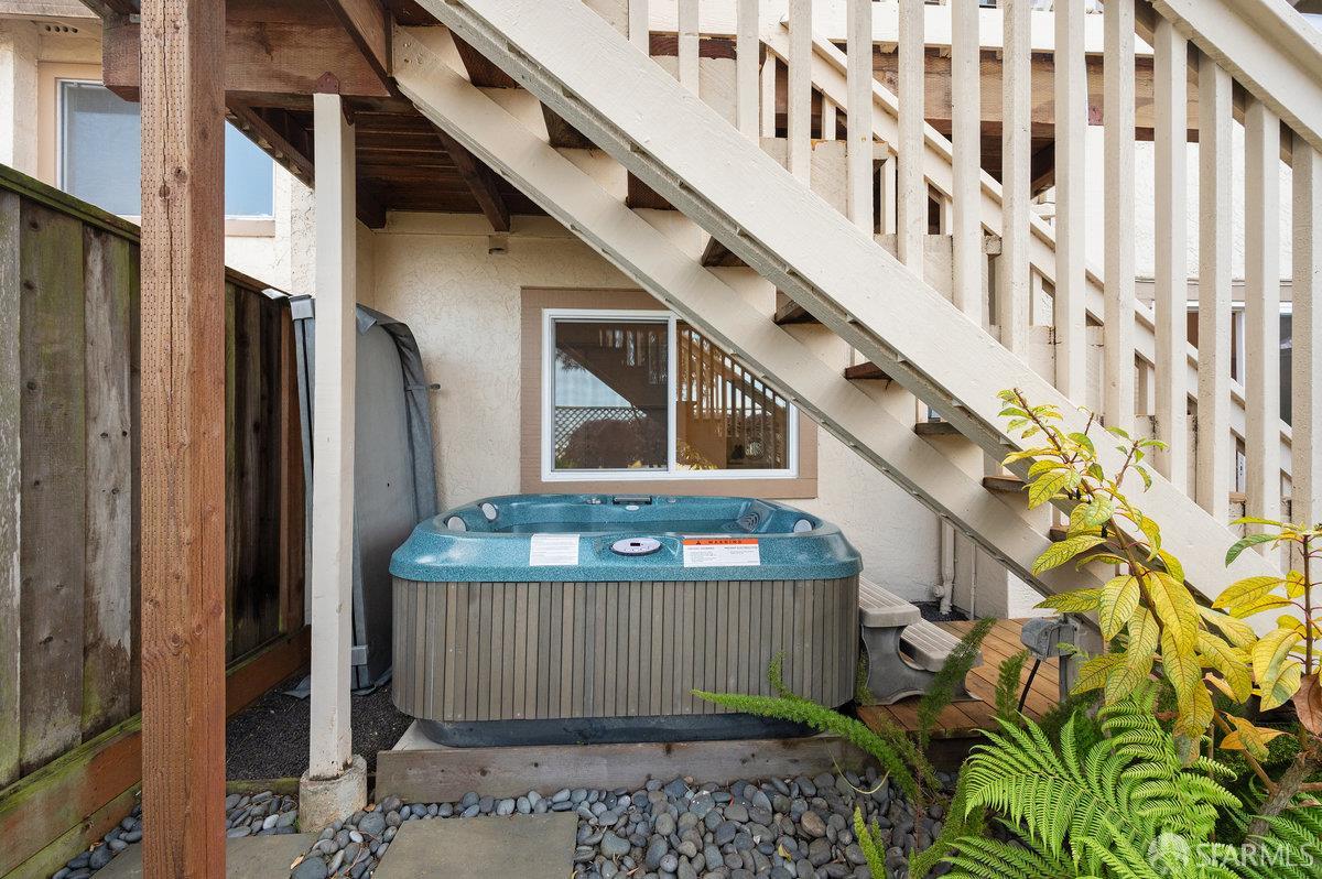 200 Bayview Circle San Francisco, CA 94124 - Photo 41 of 50 a front view of a house with plants