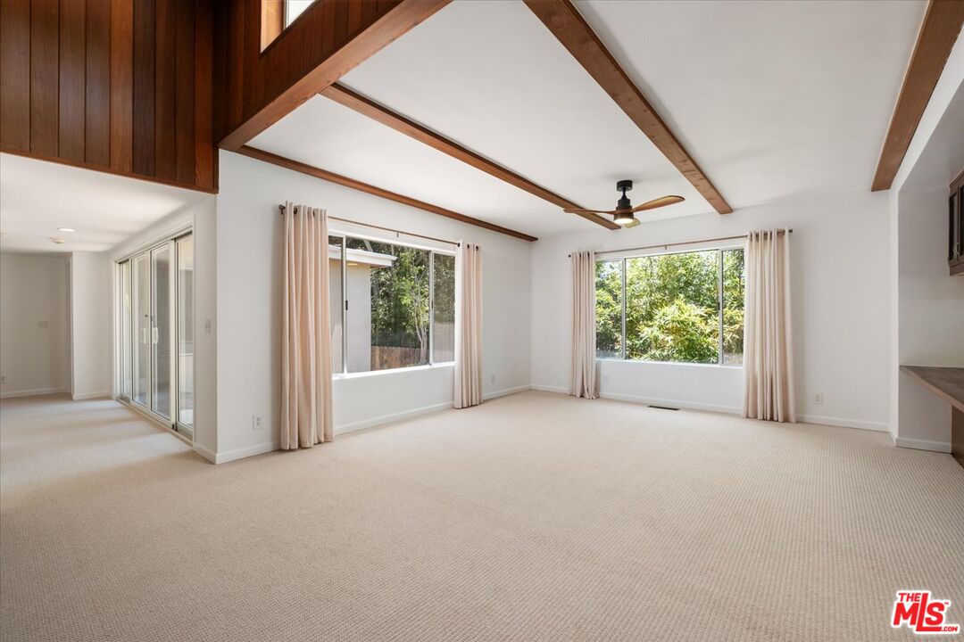1528 Rising Glen Road West Hollywood, CA 90069 - Photo 3 of 18