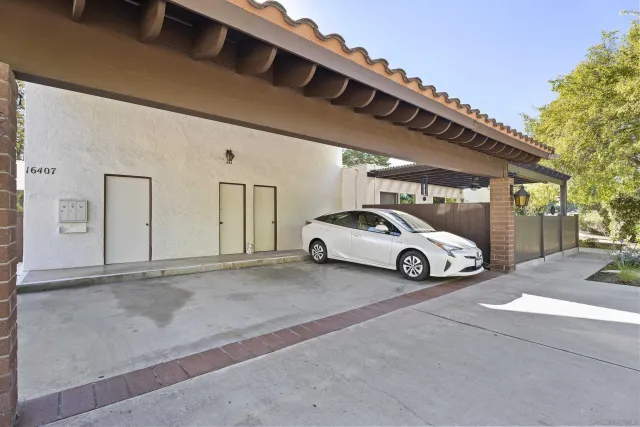 a view of parking area