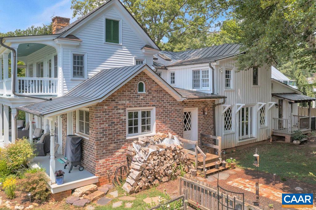 3609 Stony Point Road Charlottesville, VA 22911 - Photo 56 of 58 a front view of a house with a yard
