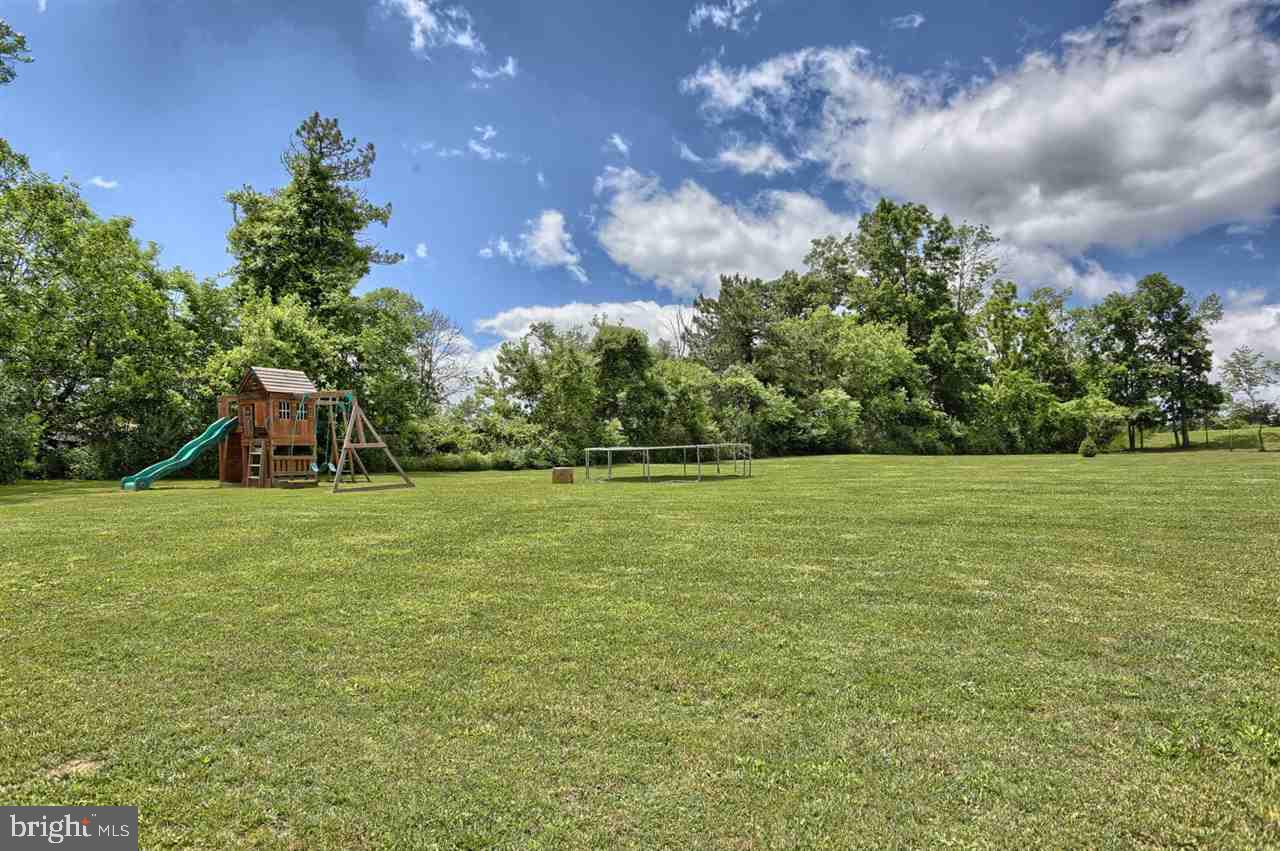 495 Ridge Road Dillsburg, PA 17019 - Photo 4 of 24
