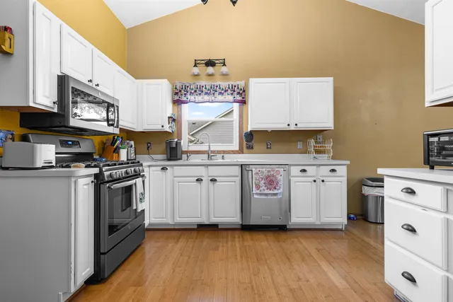 $340,000 | 7801 Hawks View Drive, Machesney Park, IL 61115