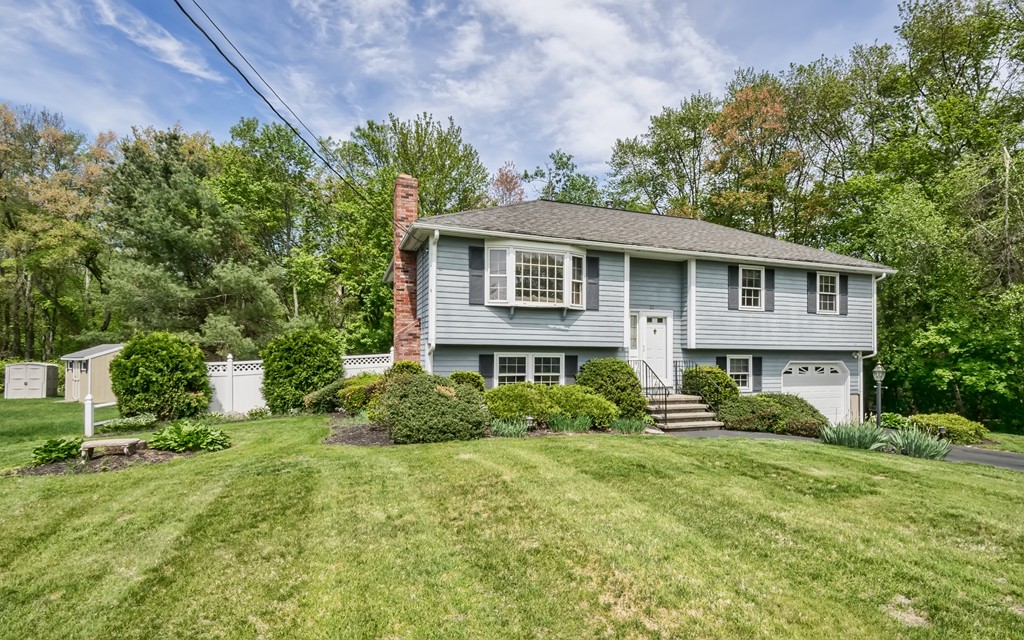 22 Vermont Road Wilmington, MA 01887 - Photo 1 of 30 Gallery Image 1