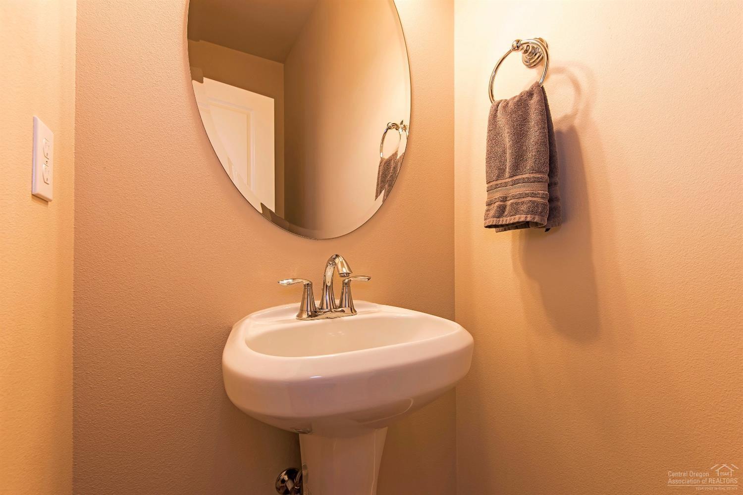 62757 Hawkview Road Bend, OR 97701 - Photo 8 of 15 Additional Photo