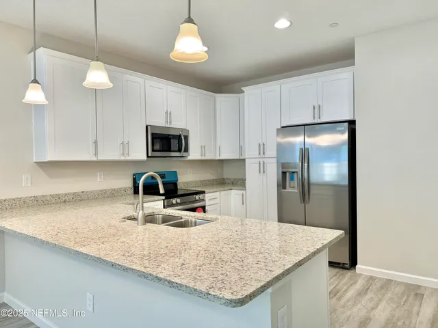 $3,100 | 826 5th Avenue South, Jacksonville Beach, FL 32250