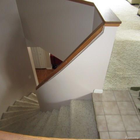 29463 Meadow Ridge South Farmington Hills, MI 48334 - Photo 28 of 33