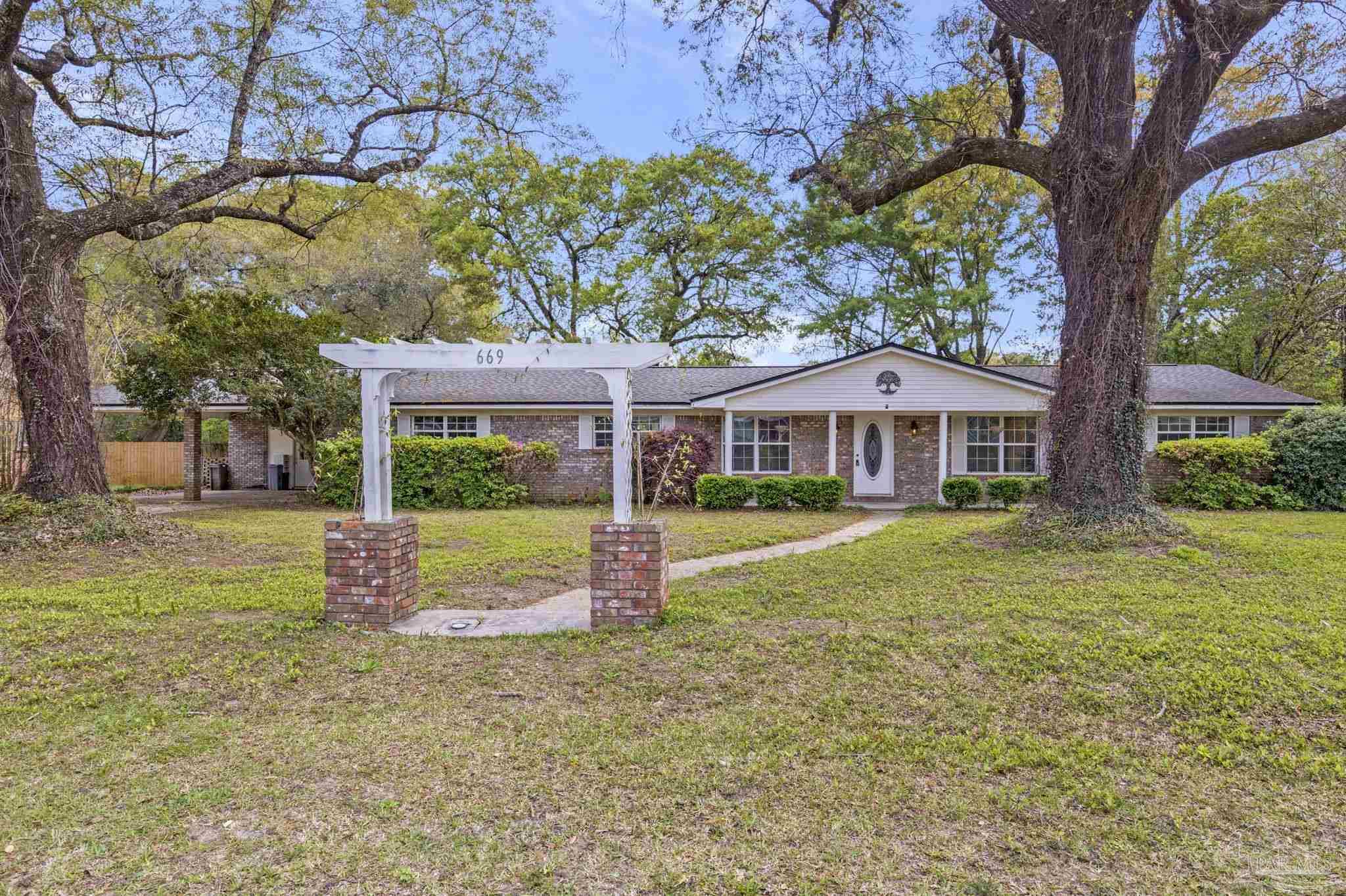 669 Carlton Road Pensacola, FL 32534 - Photo 1 of 64