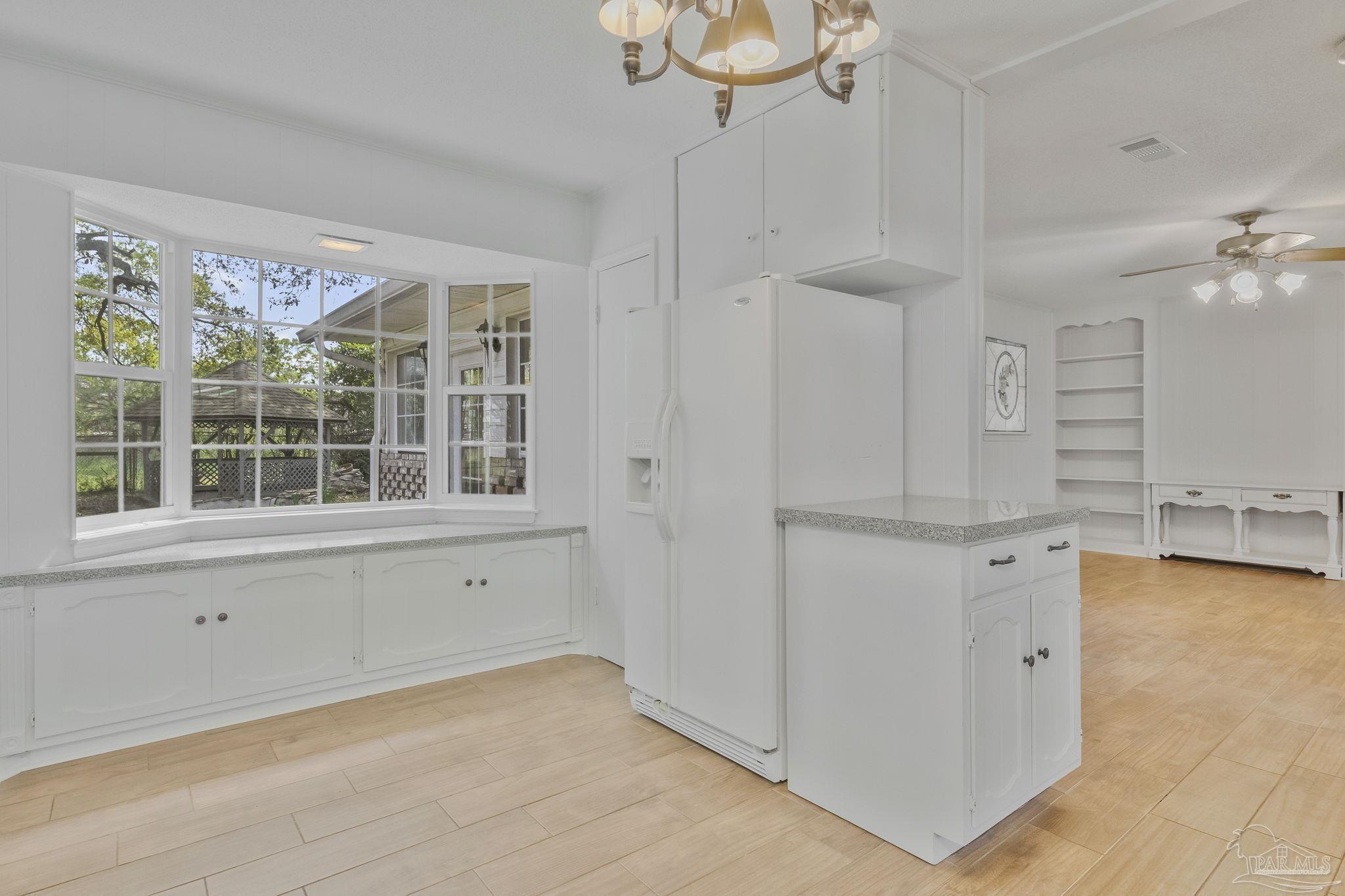 669 Carlton Road Pensacola, FL 32534 - Photo 12 of 64