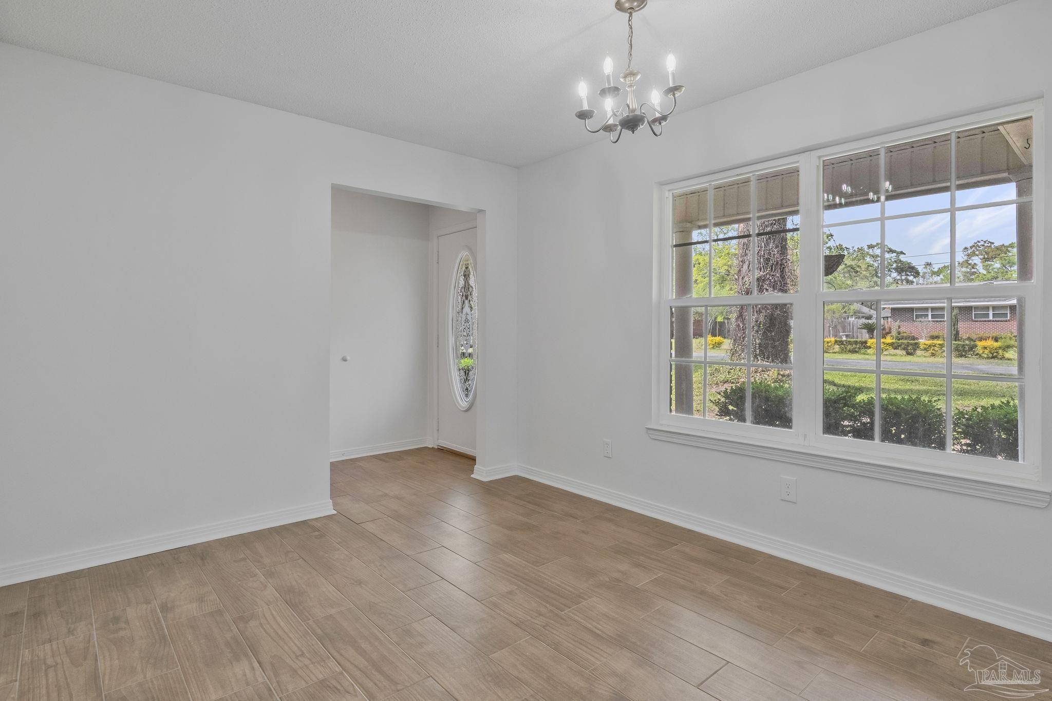 669 Carlton Road Pensacola, FL 32534 - Photo 20 of 64