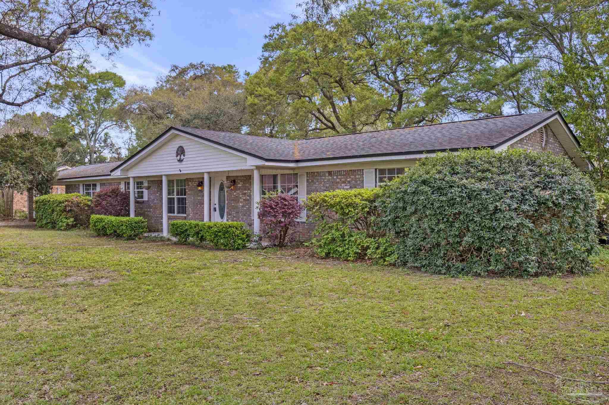 669 Carlton Road Pensacola, FL 32534 - Photo 3 of 64