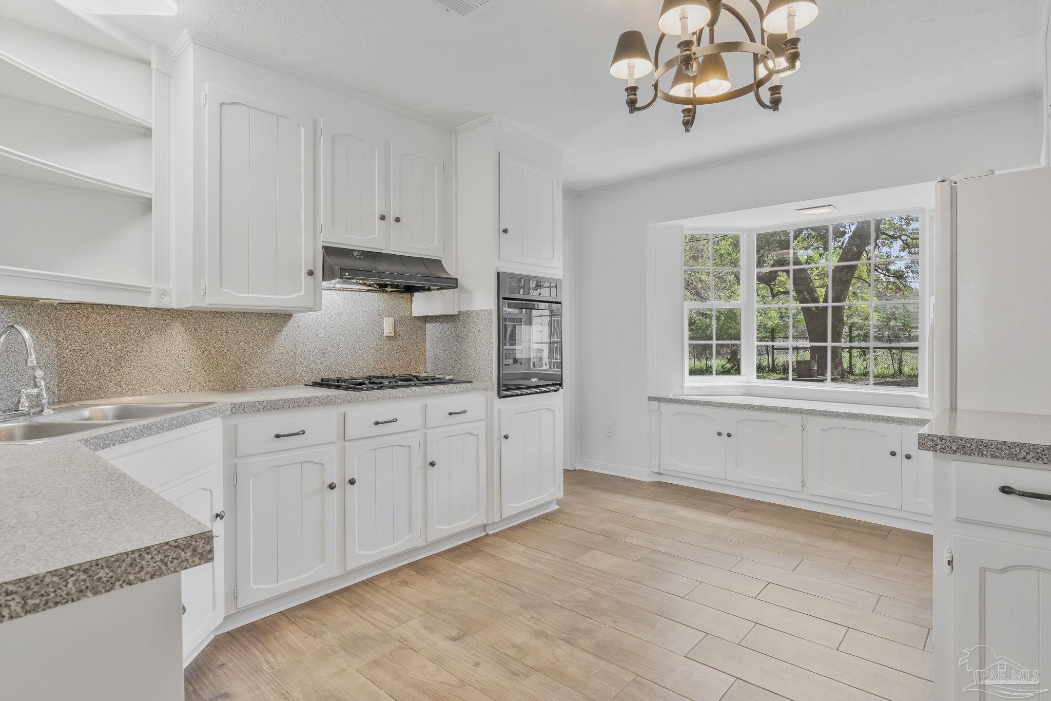 669 Carlton Road Pensacola, FL 32534 - Photo 8 of 64