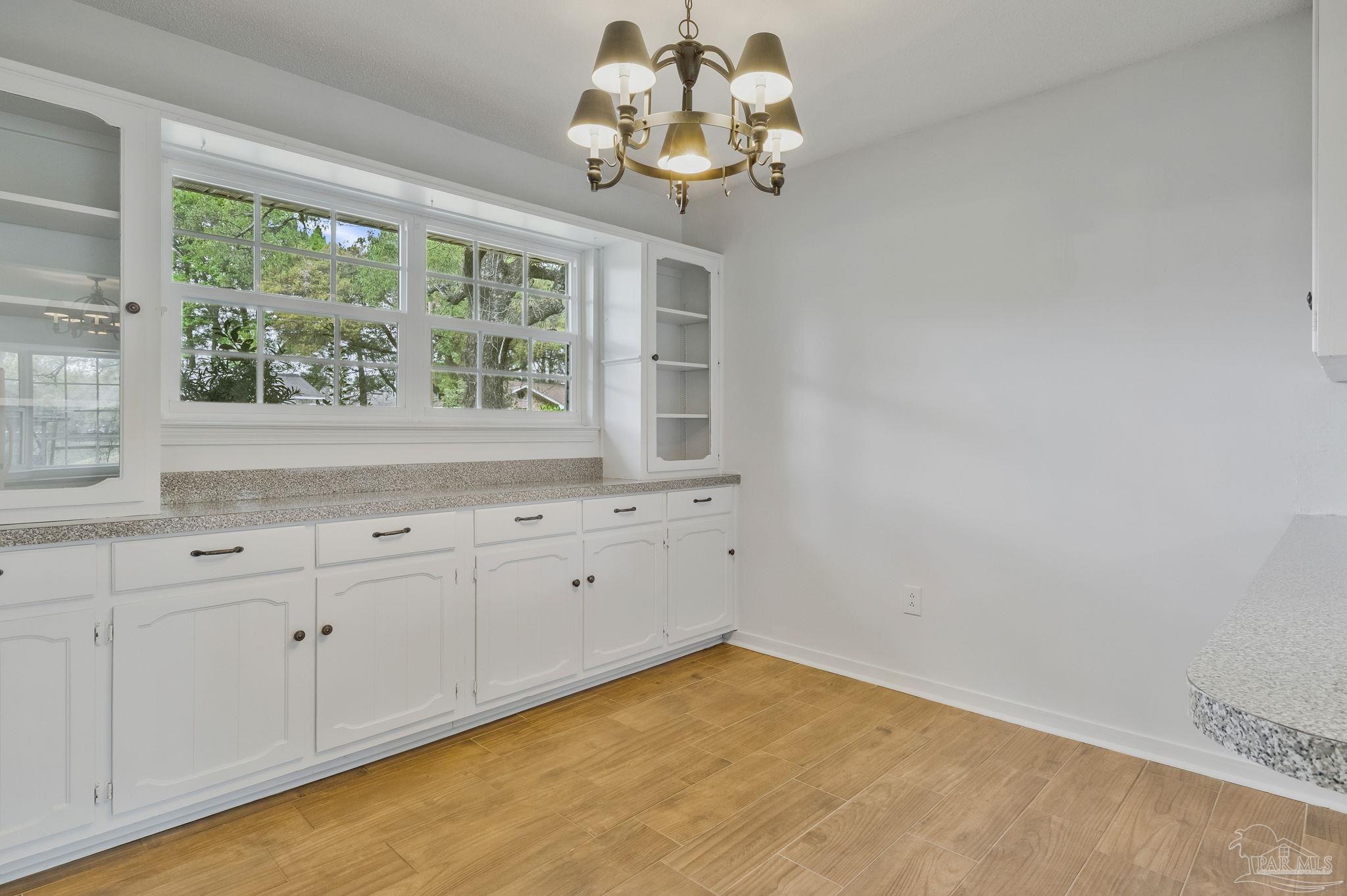 669 Carlton Road Pensacola, FL 32534 - Photo 10 of 64