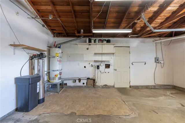 $3,000 | 5153 Merrill Avenue, Riverside, CA 92504