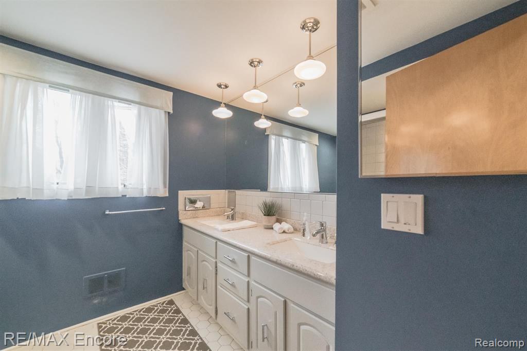 948 Spartan Court Rochester Hills, MI 48309 - Photo 29 of 41