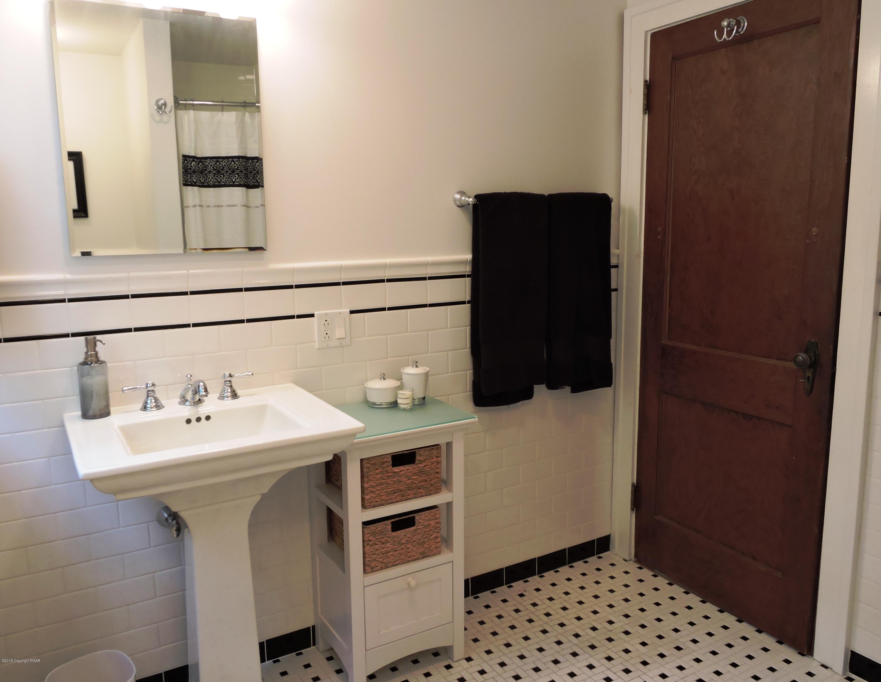 446 Laurel Pine Road Cresco, PA 18326 - Photo 27 of 39 DSCN9033