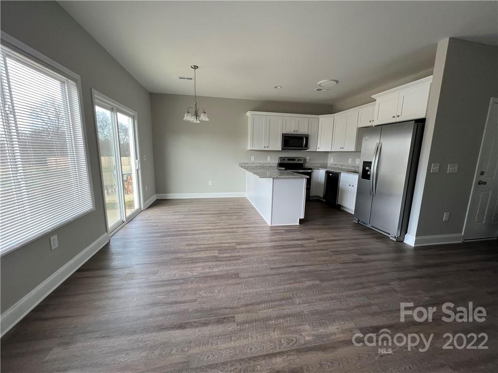 5004 Roberta Road Concord, NC 28027 - Photo 3 of 17 Gallery Image 3