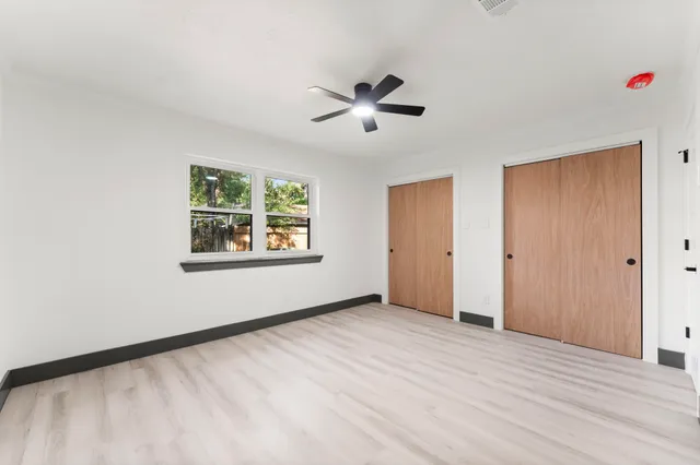 $385,000 | 26 East Woodtimber Court, Spring, TX 77381