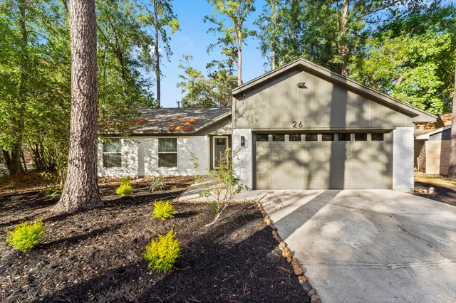 $385,000 | 26 East Woodtimber Court, Spring, TX 77381