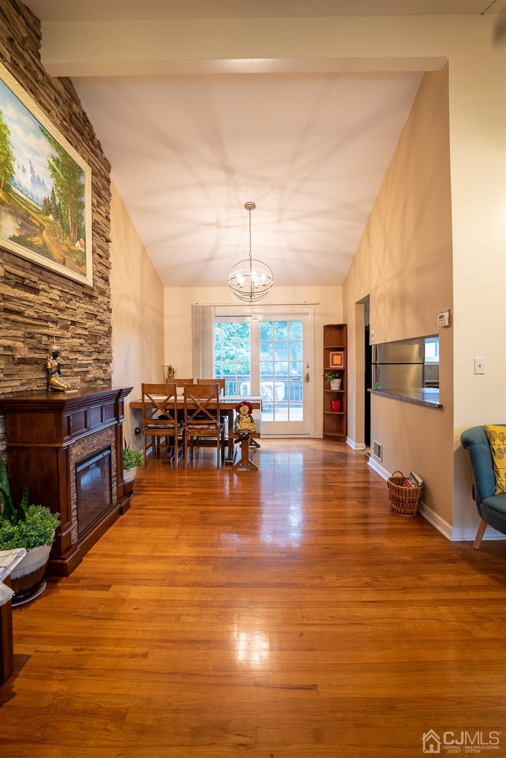 23 Mc Ginnis Road Edison, NJ 08817 - Photo 20 of 33 Gallery Image 20