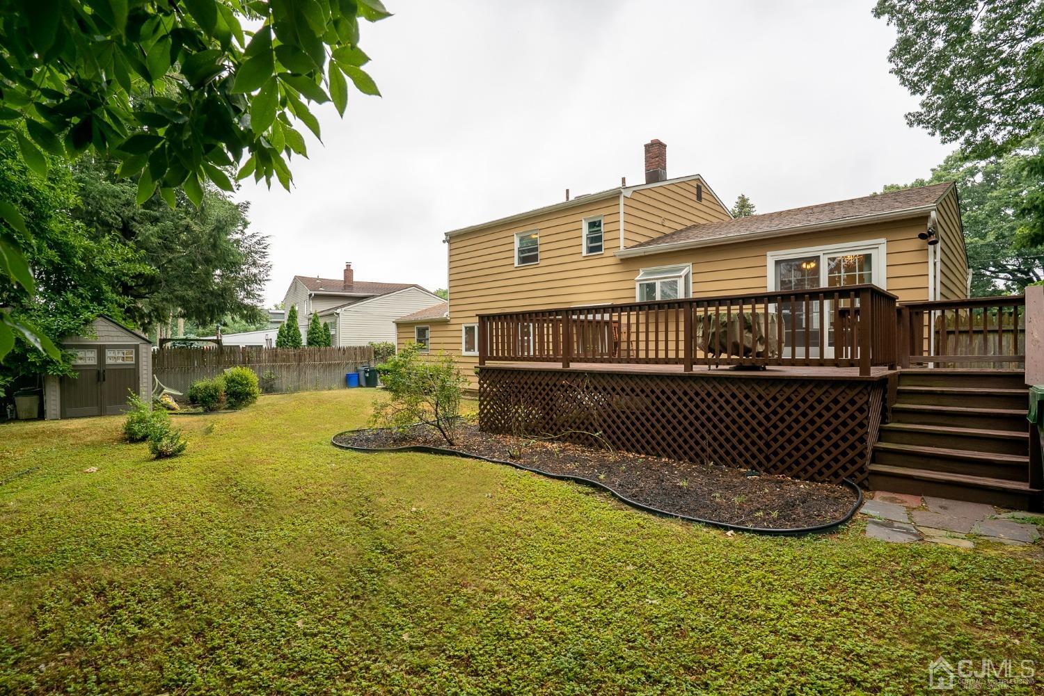 23 Mc Ginnis Road Edison, NJ 08817 - Photo 32 of 33 Gallery Image 32