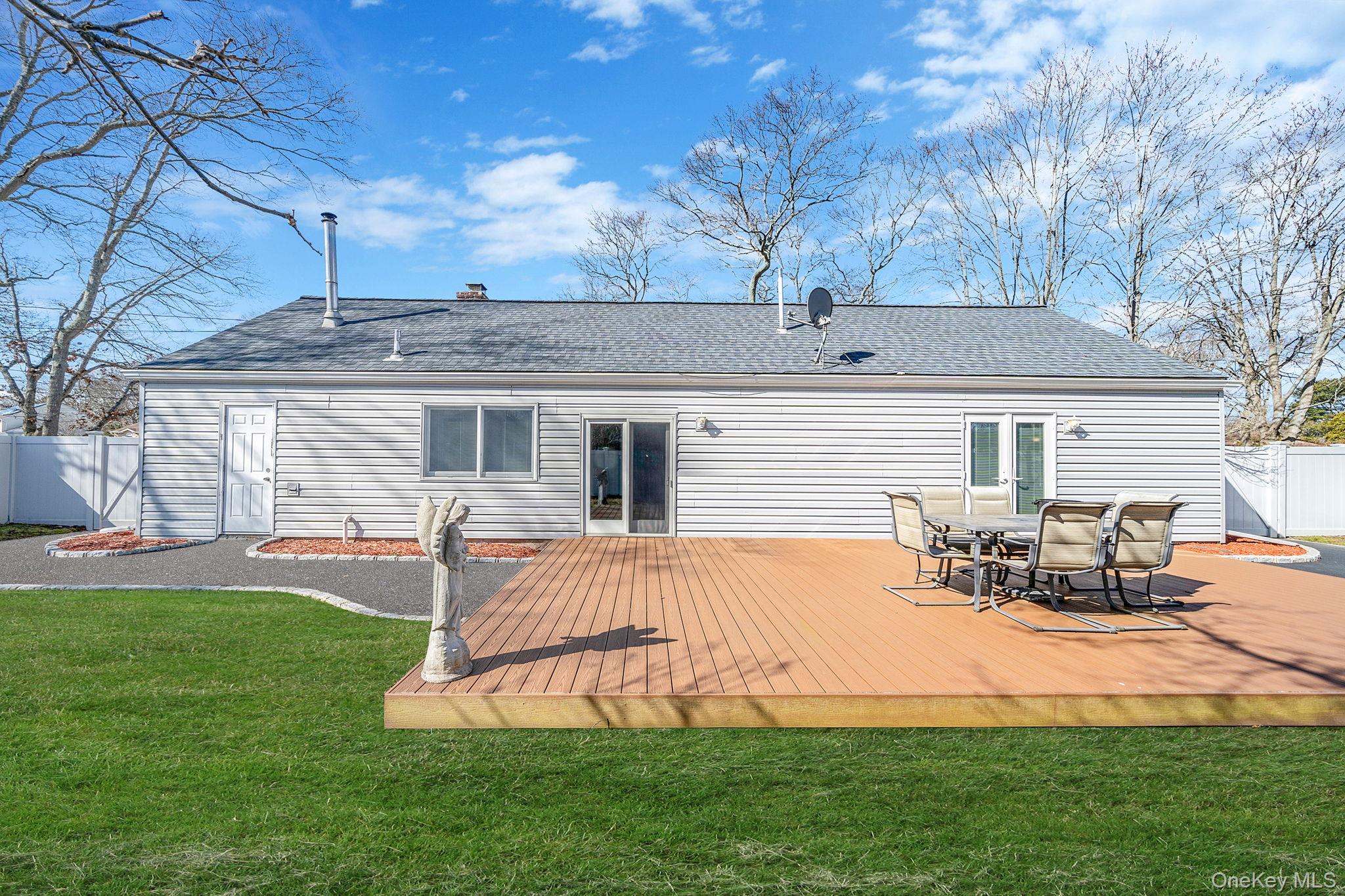 77 Propose Road Shirley, NY 11967 - Photo 23 of 25