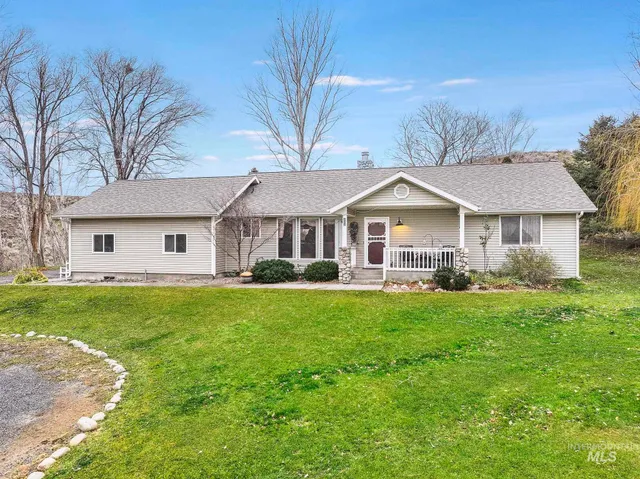 $369,900 | 4503 Hidden Canyon Lane, Buhl, ID 83316