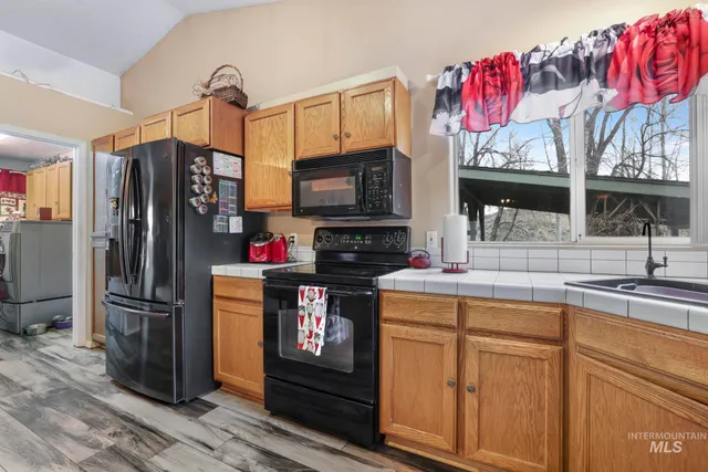 $369,900 | 4503 Hidden Canyon Lane, Buhl, ID 83316