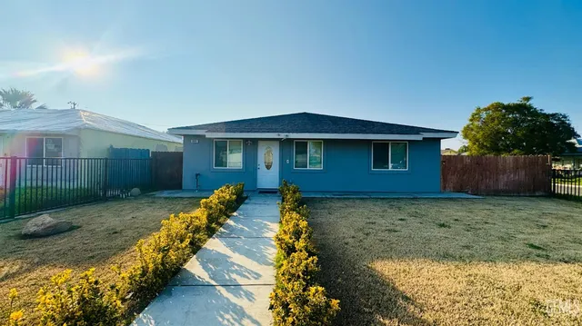 $389,999 | Undisclosed Address, Bakersfield, CA 93304