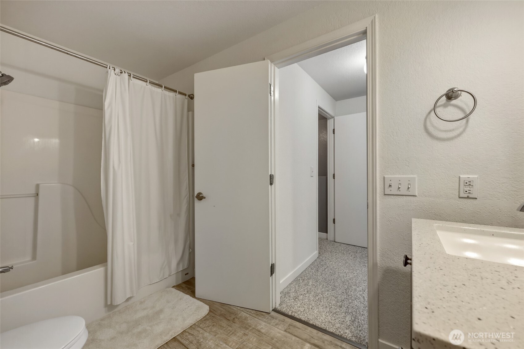 6005 Merlot Lane Southeast Lacey, WA 98513 - Photo 35 of 37 a view of bathroom with tub shower and mirror