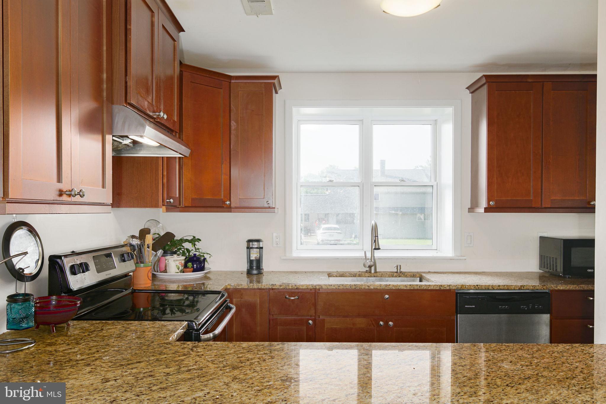 55 Grasspond Road Levittown, PA 19057 - Photo 13 of 33