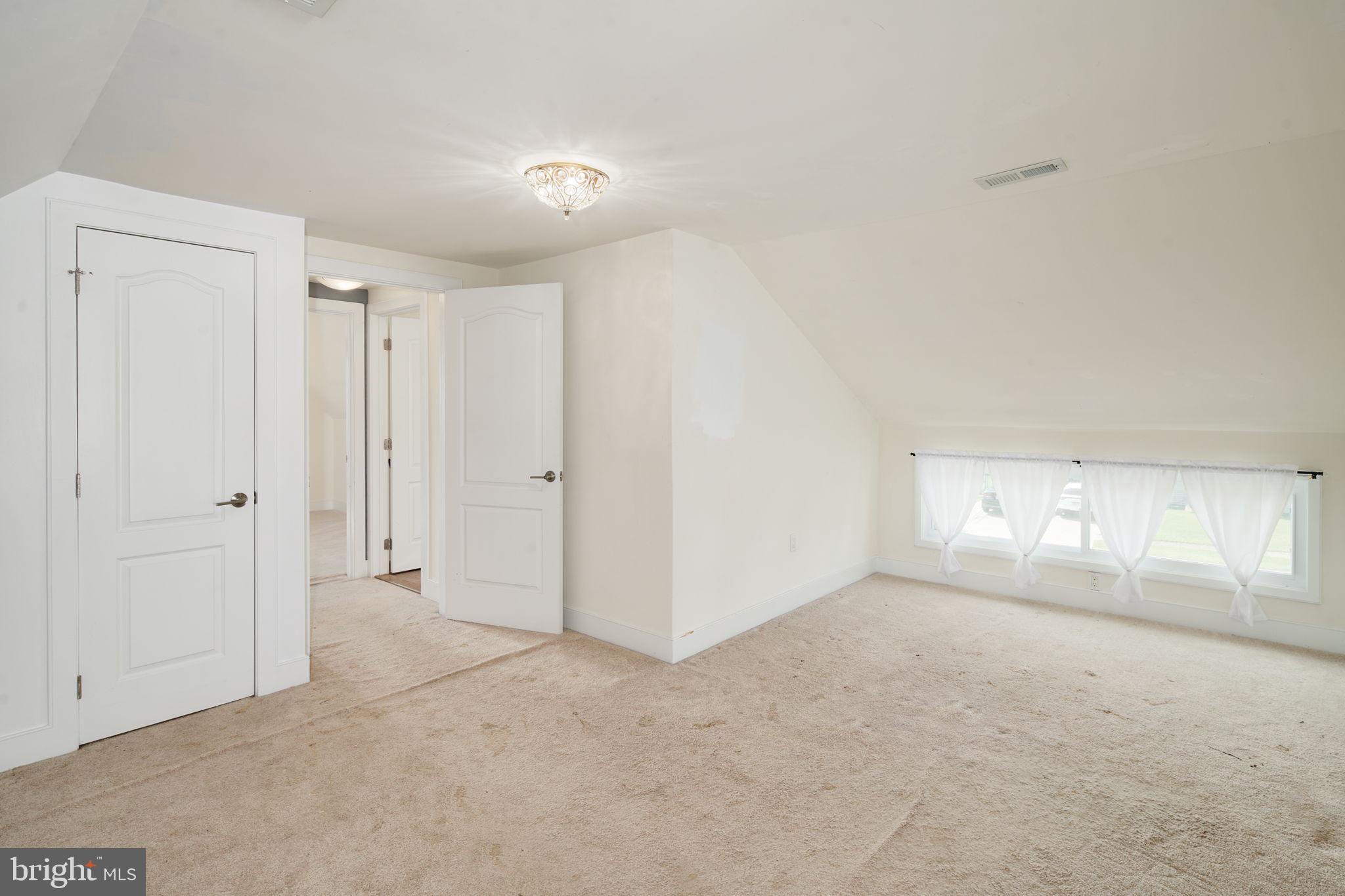 55 Grasspond Road Levittown, PA 19057 - Photo 24 of 33