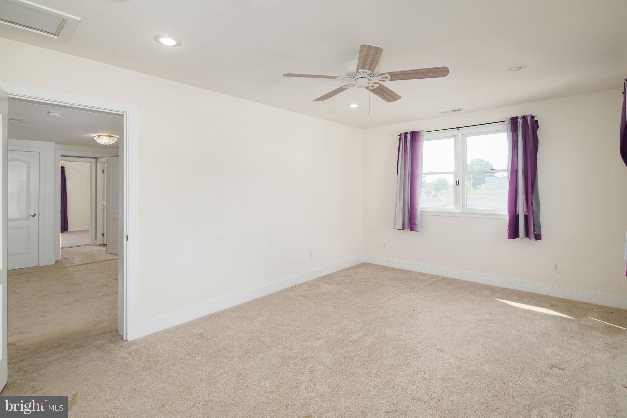 55 Grasspond Road Levittown, PA 19057 - Photo 25 of 33
